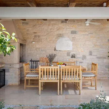 Holiday home Vin Comfortable Holiday Nova Vas (Porec)